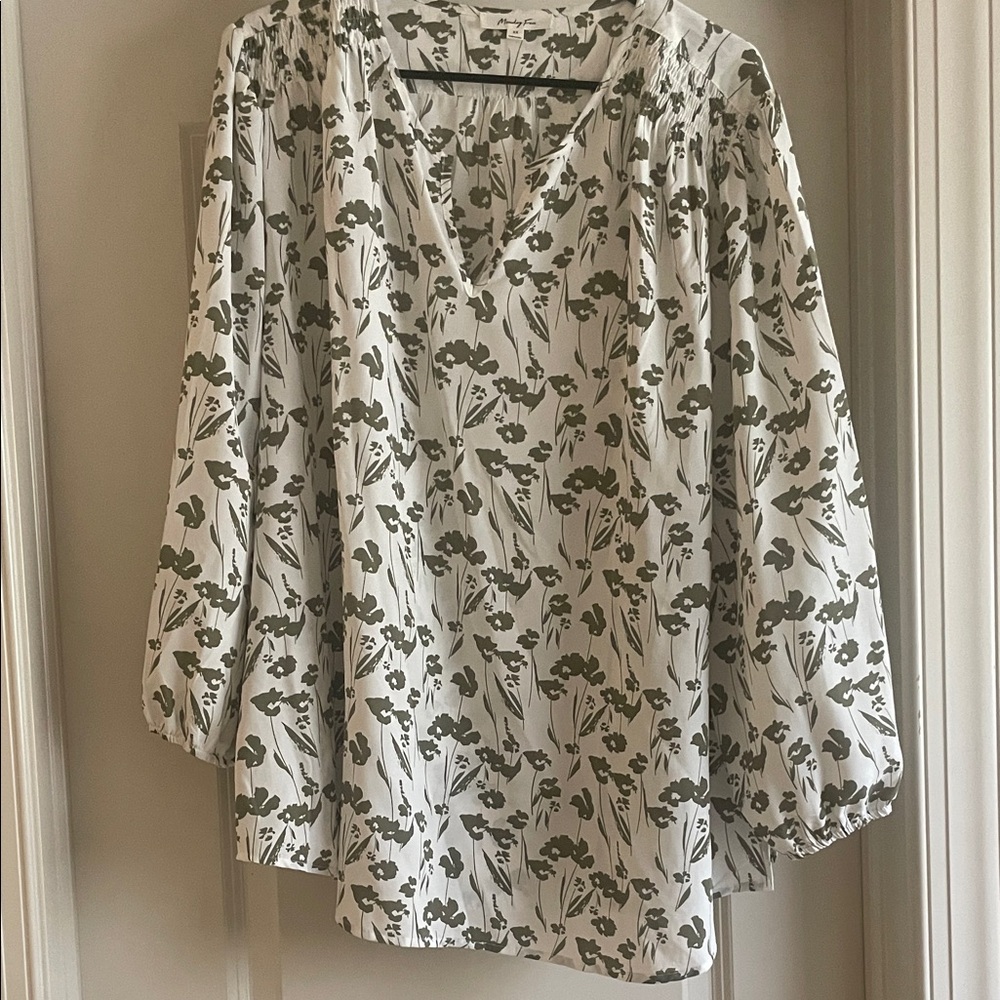 Chic Olive Floral V-Neck Blouse
